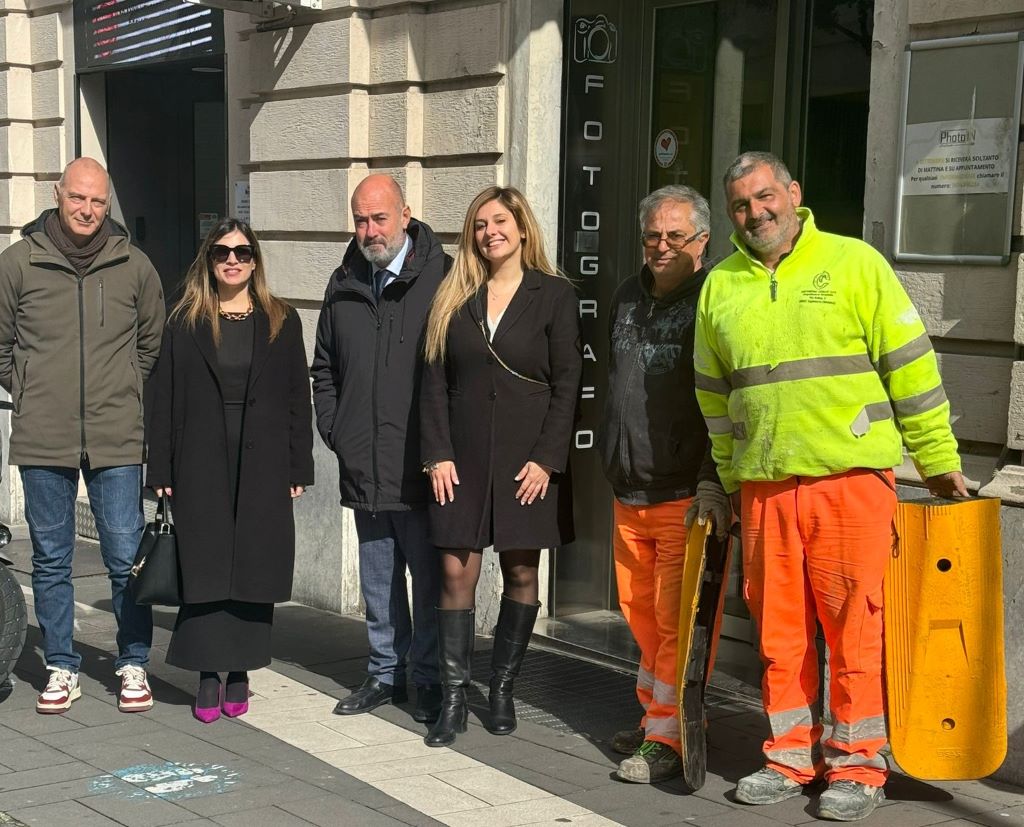 Comune e Atm ripristinano la storica fermata del Corso Cavour (di fronte ex Palazzo dei Telefoni)