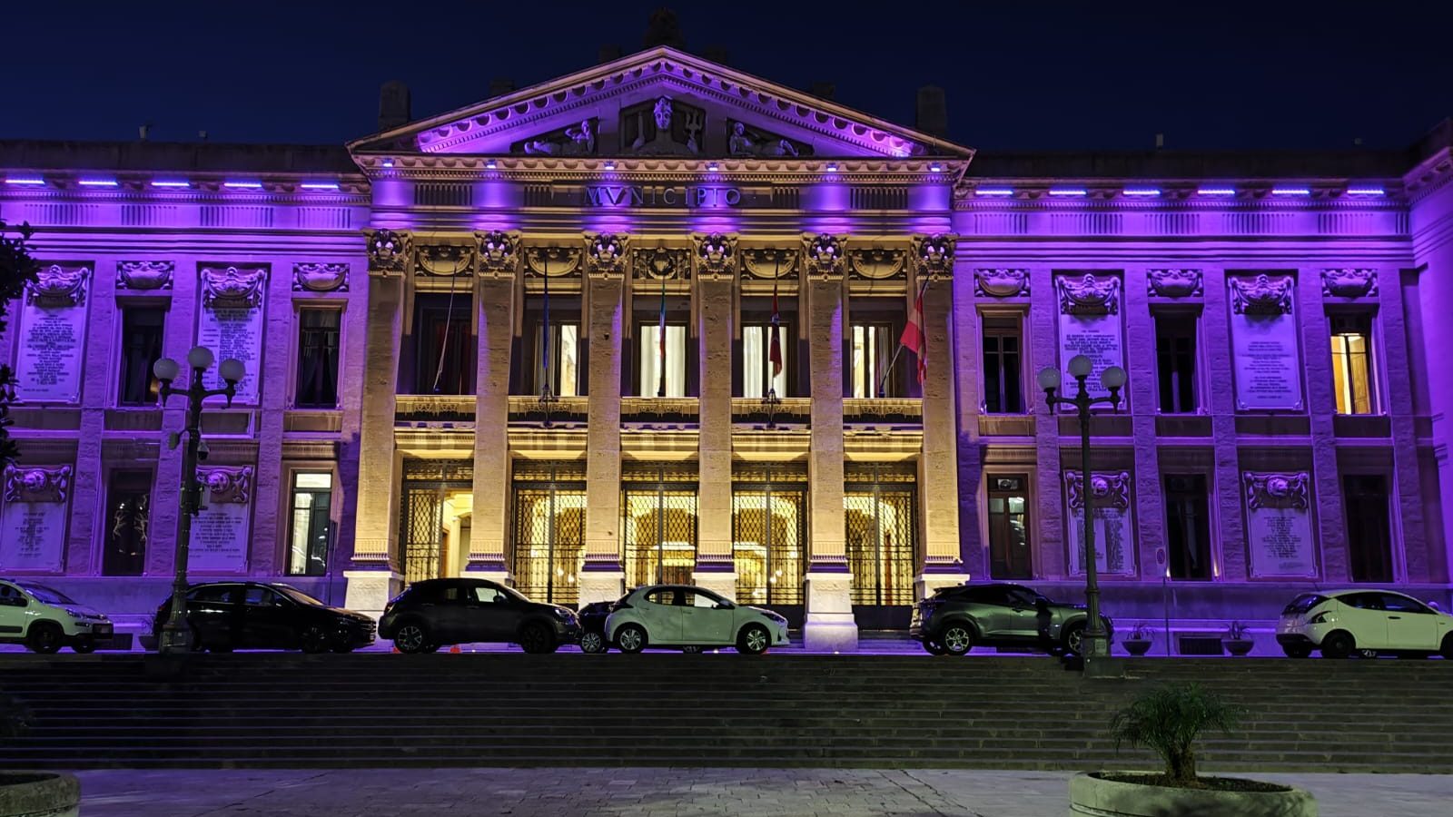 Palazzo Zanca s’illumina di viola per i bimbi prematuri