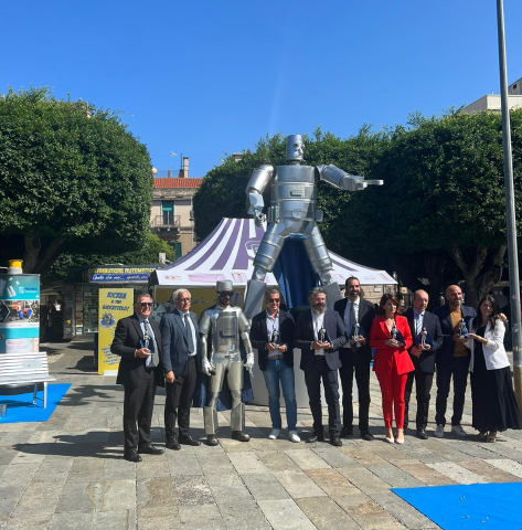 Capitan Acciaio fa tappa in Città: Messina premiata per l’impegno nella raccolta differenziata degli imballaggi in acciaio