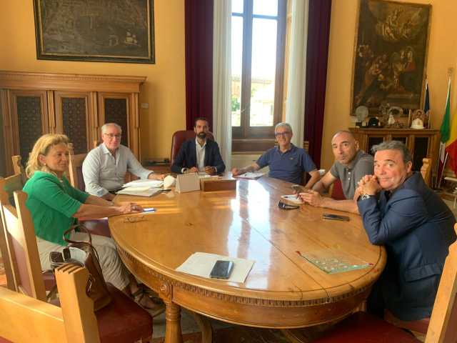 Incontro del Sindaco Basile a Palazzo Zanca con i dirigenti comunali