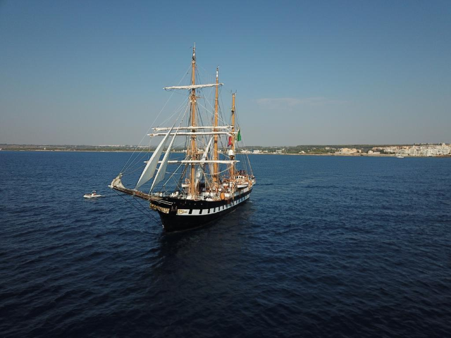 La Nave scuola Palinuro in sosta a Messina sino al 9 agosto per la XIV edizione “Messina in Festa sul Mare”: in programma anche visite a bordo