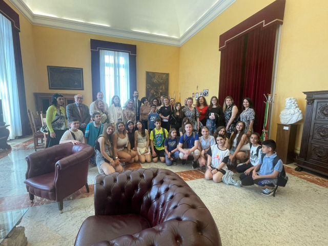 Studenti europei Erasmus in visita a palazzo Zanca